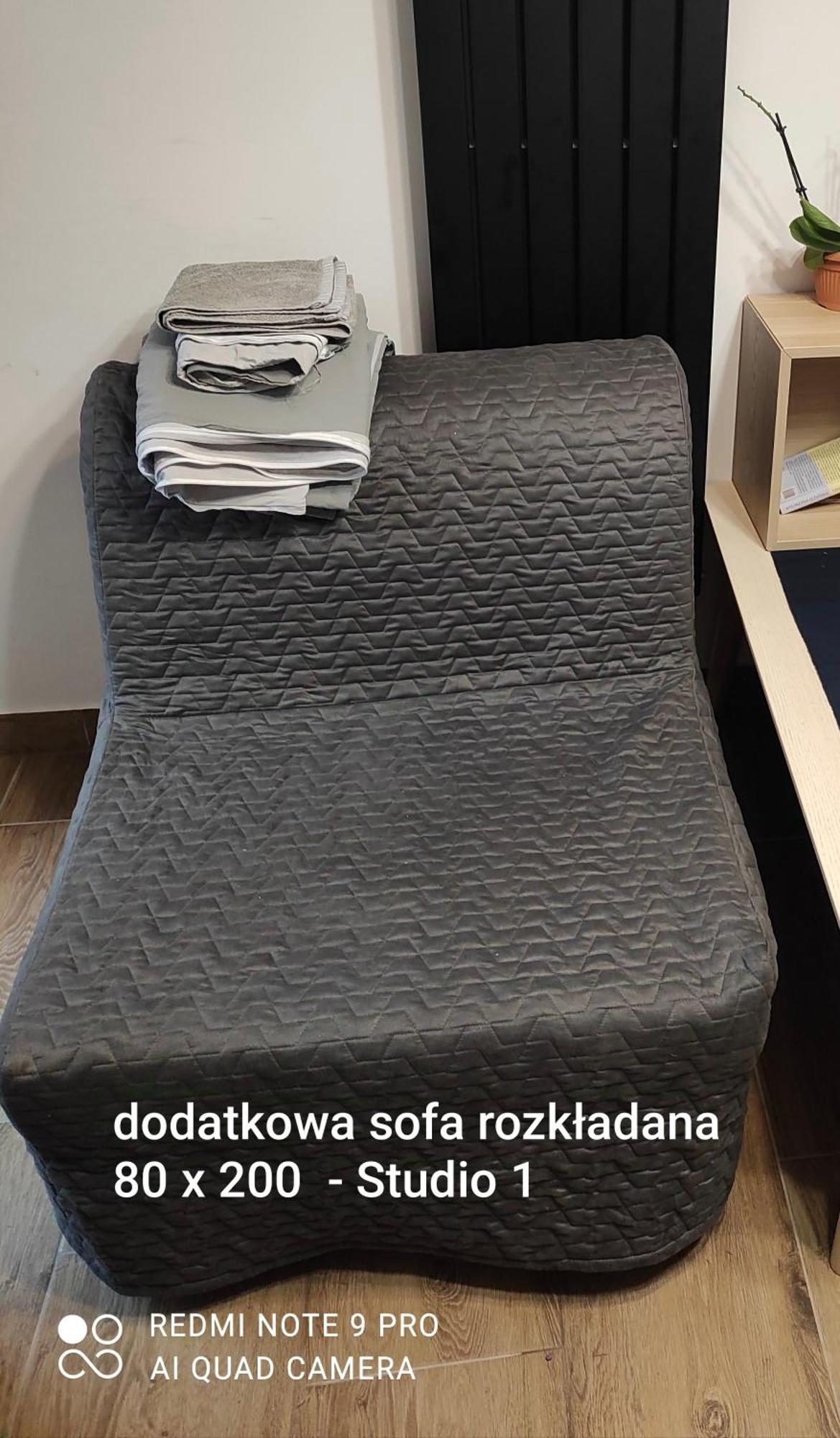 Urocze Studia W Lomiankach, 1- Z Sauna I Tarasem, 2- Z Kominkiem, 3- Ekonomiczne, 7Km Metro Mlociny Warszawa Łomianki Exterior foto